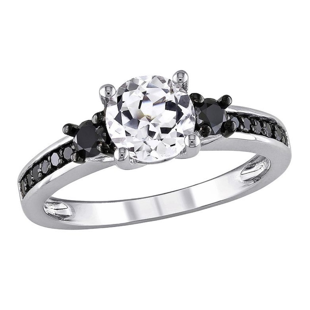 Elegant Black and Sterling Silver Women's Ring